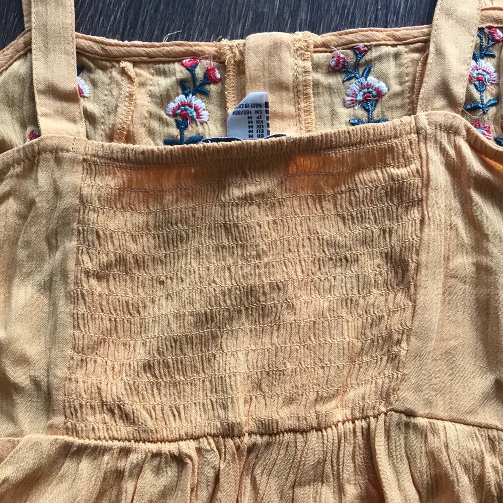 SOLD ✨ F21 Sunny Floral Embroidered Corset Hook D… - Picture 10 of 13